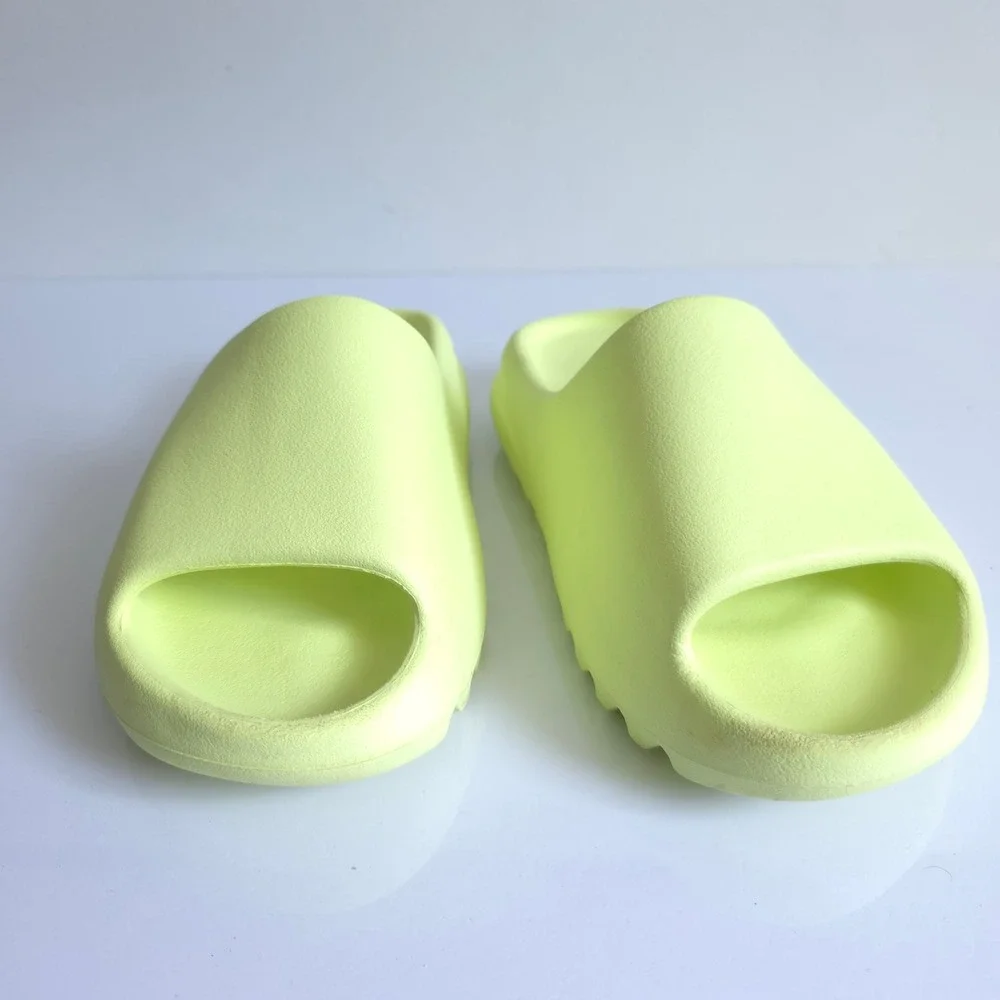 Adidas Yeezy Slide Glow Green Kids GZ6077 Size 5US Sandals